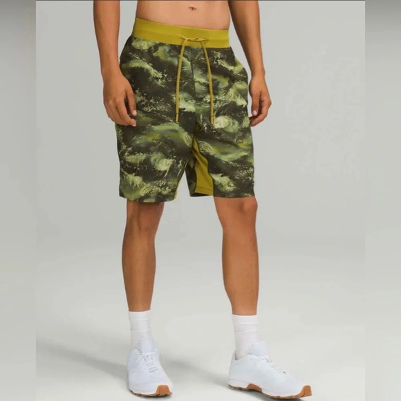 Lululemon T.H.E. Linerless Short 7" Mens XL High Dive Auric Gold Green Marble - Picture 1 of 8